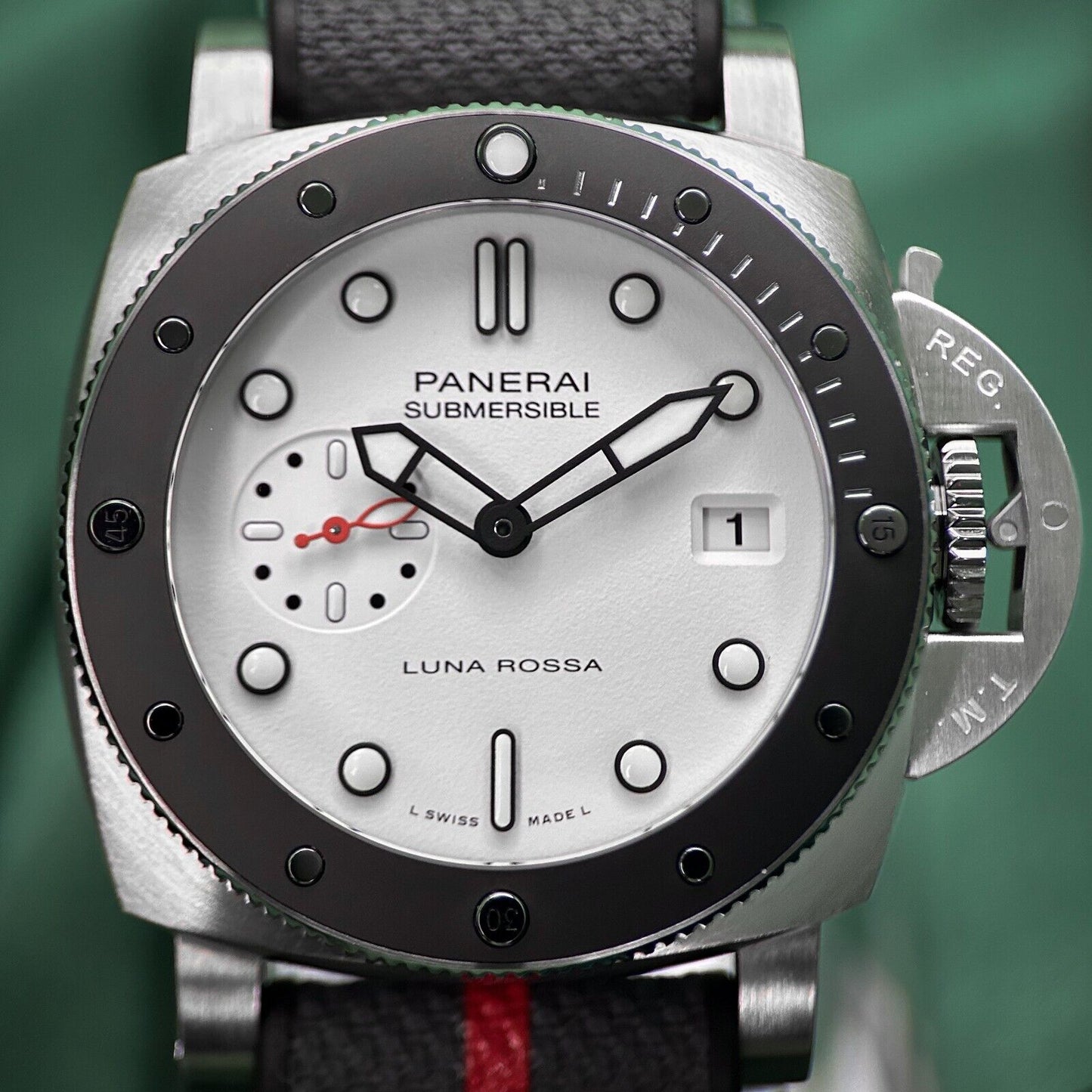 Panerai Submersible Luna Rossa